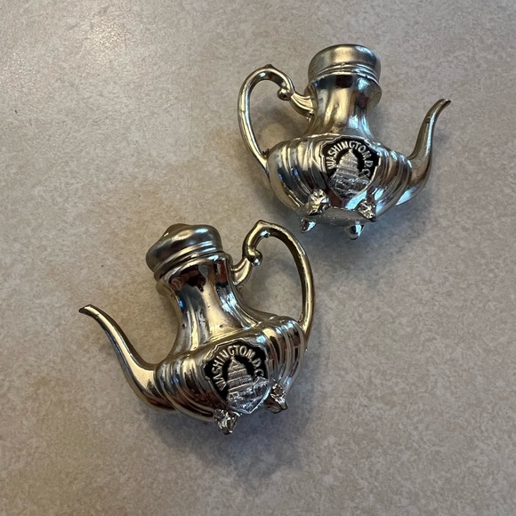Other - Washington DC mini  salt and pepper shakers‎